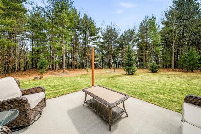 909 Thistle Lane, Eau Claire, WI 54703