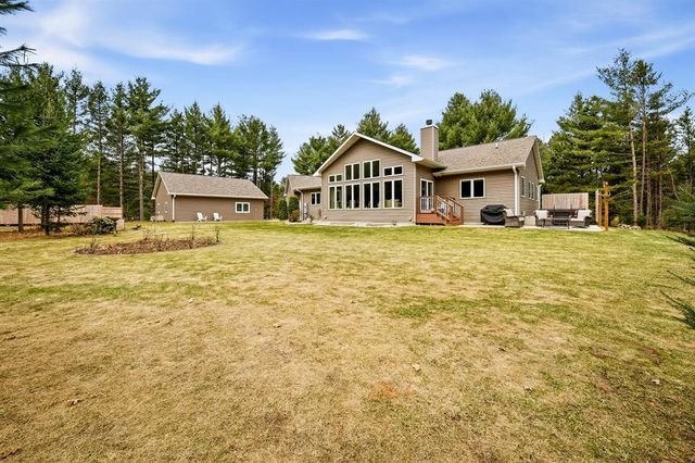 909 Thistle Lane, Eau Claire, WI 54703