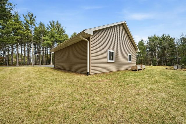 909 Thistle Lane, Eau Claire, WI 54703