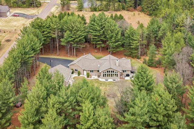 909 Thistle Lane, Eau Claire, WI 54703