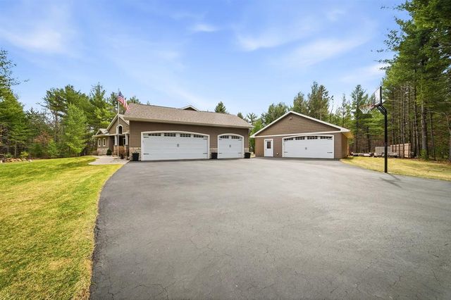 909 Thistle Lane, Eau Claire, WI 54703