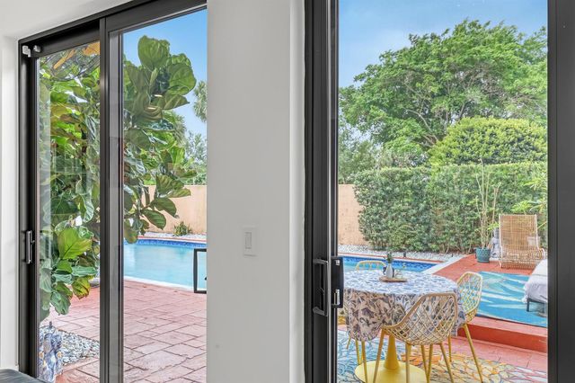6532 Via Rosa, Boca Raton, FL 33433