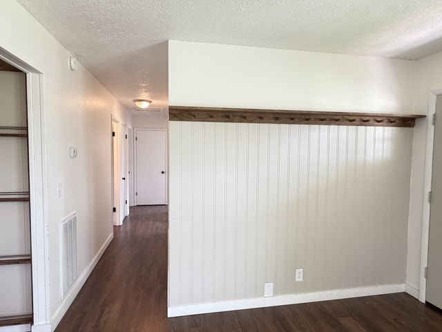 15 Forrest Ave, Hohenwald, TN 38462