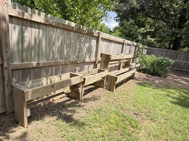 15 Forrest Ave, Hohenwald, TN 38462