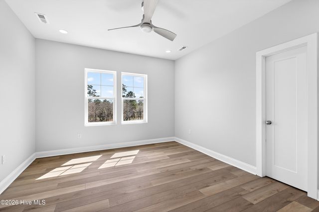 320 Landon Lane, Sneads Ferry, NC 28460