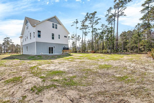 320 Landon Lane, Sneads Ferry, NC 28460