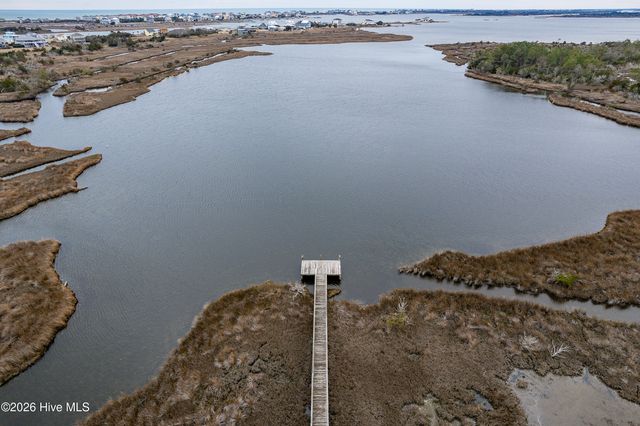 320 Landon Lane, Sneads Ferry, NC 28460