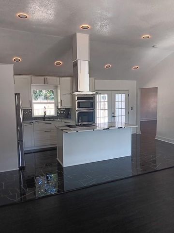 9806 Bennington Avenue, Kansas City, MO 64134