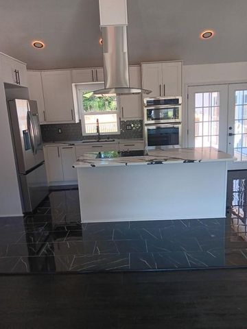 9806 Bennington Avenue, Kansas City, MO 64134