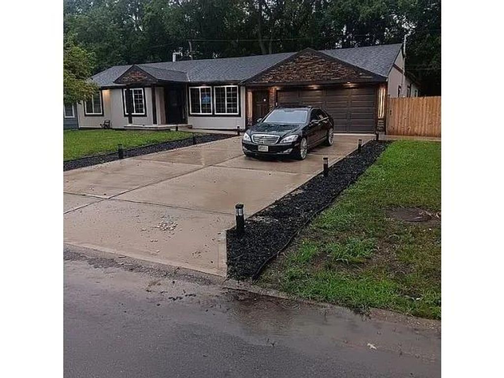 9806 Bennington Avenue, Kansas City, MO 64134