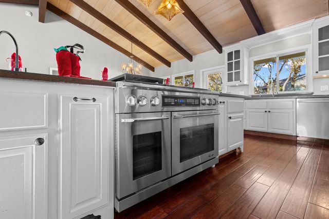 23523 Shadow Dr, Auburn, CA 95602