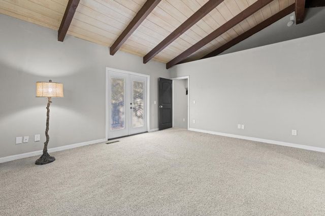 23523 Shadow Dr, Auburn, CA 95602