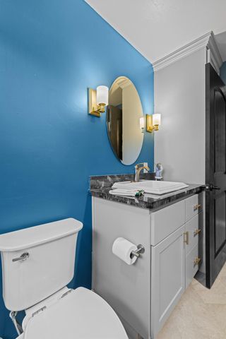 23523 Shadow Dr, Auburn, CA 95602