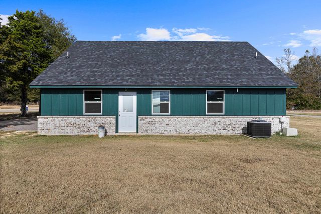 3190 N FARM TO MARKET RD 1002 N, Winnsboro, TX 75494