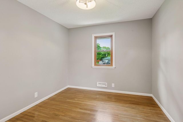 11201 Ewing Avenue S, Bloomington, MN 55431