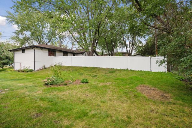 11201 Ewing Avenue S, Bloomington, MN 55431