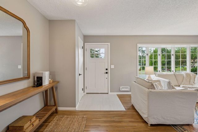 11201 Ewing Avenue S, Bloomington, MN 55431