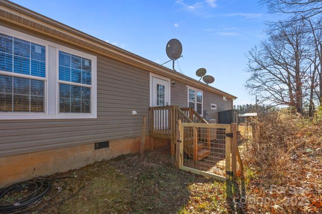 247 Aden Green Road, Mill Spring, NC 28756