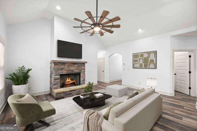 562 Yonah Lake Drive, Sautee Nacoochee, GA 30571