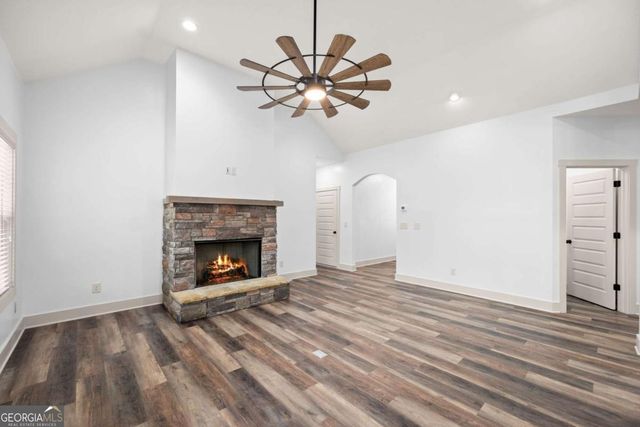 562 Yonah Lake Drive, Sautee Nacoochee, GA 30571