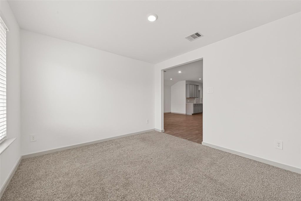 Image 17 of property listing at 1826 Sandy Trail Lane, Richmond, TX 77469