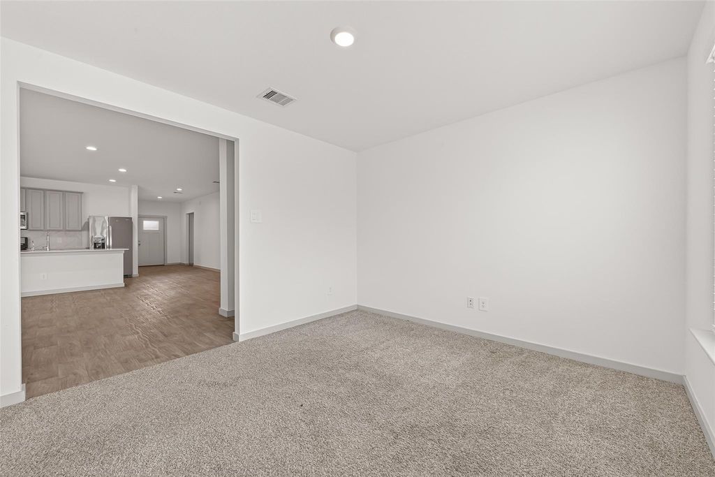 Image 18 of property listing at 1826 Sandy Trail Lane, Richmond, TX 77469