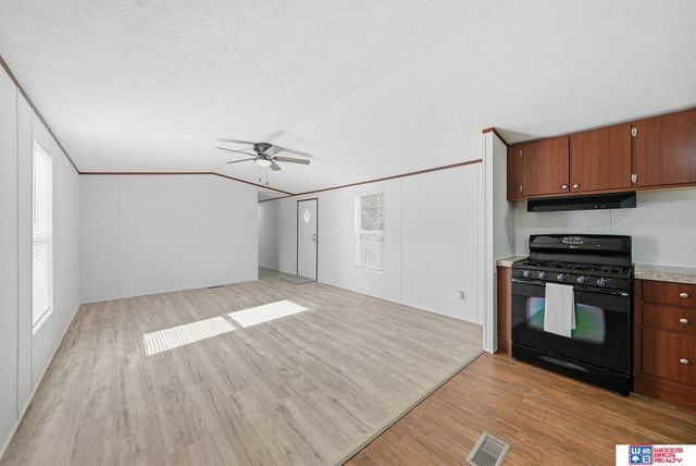 635 W Fairfield Street, Lincoln, NE 68521