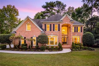 720 Vinings Estates Drive SE, Smyrna, GA 30126
