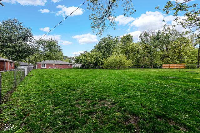 2243 Churchman Avenue, Beech Grove, IN 46107