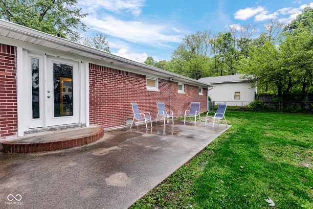 2243 Churchman Avenue, Beech Grove, IN 46107
