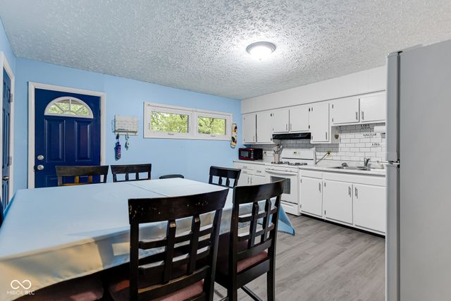 2243 Churchman Avenue, Beech Grove, IN 46107