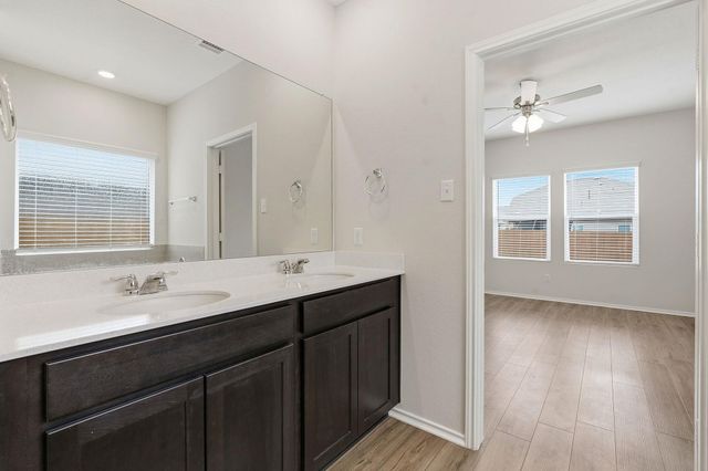 204 Magione ST, Hutto, TX 78634