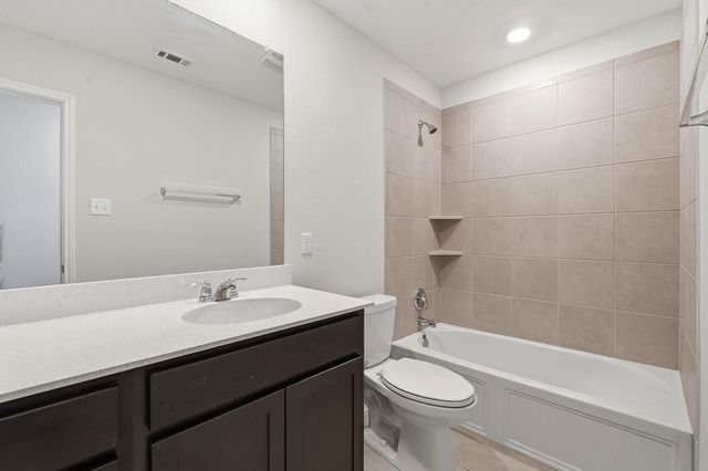 204 Magione ST, Hutto, TX 78634