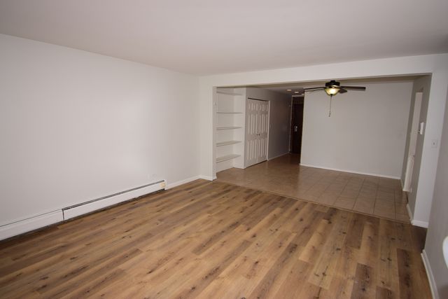 108 E Bailey Road M, Naperville, IL 60565