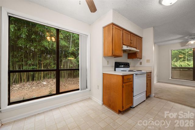 7203 Winery Lane, Charlotte, NC 28227