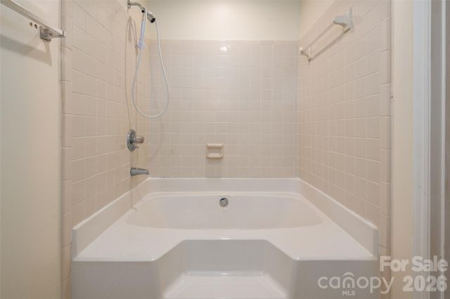 7203 Winery Lane, Charlotte, NC 28227