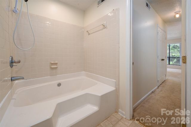 7203 Winery Lane, Charlotte, NC 28227