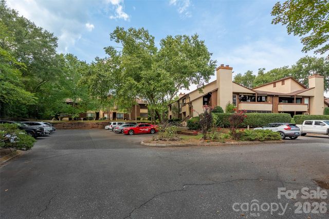 7203 Winery Lane, Charlotte, NC 28227