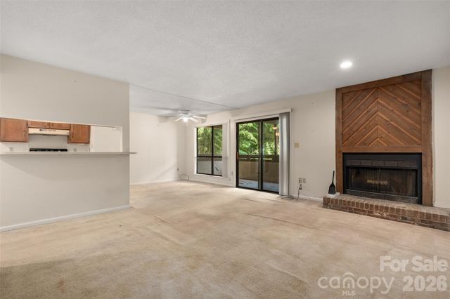 7203 Winery Lane, Charlotte, NC 28227