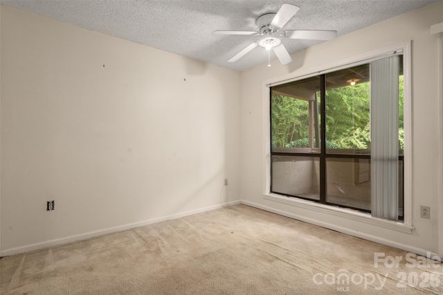 7203 Winery Lane, Charlotte, NC 28227