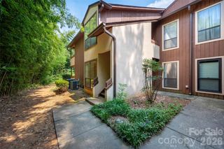 7203 Winery Lane, Charlotte, NC 28227