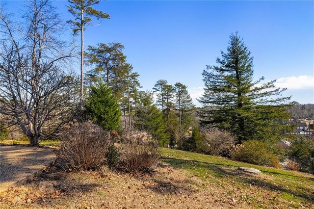 120 Overlook Drive, Gainesville, GA 30506