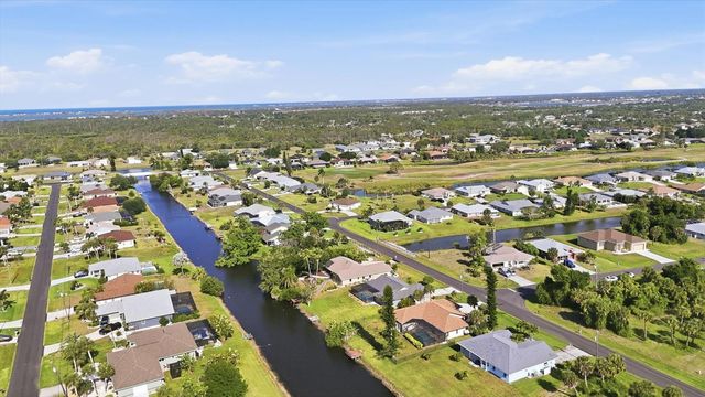29 BUNKER ROAD, Rotonda West, FL 33947