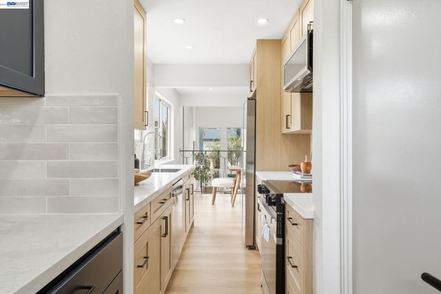 2013 Dolphin Dr, Aptos, CA 95003