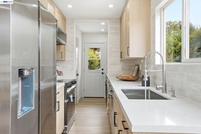 2013 Dolphin Dr, Aptos, CA 95003
