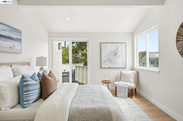 2013 Dolphin Dr, Aptos, CA 95003