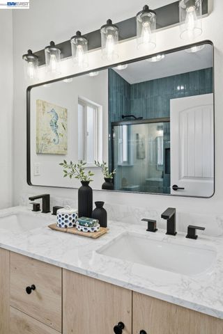 2013 Dolphin Dr, Aptos, CA 95003