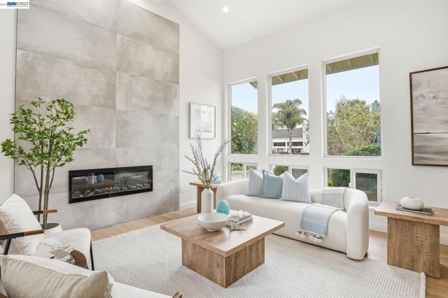 2013 Dolphin Dr, Aptos, CA 95003