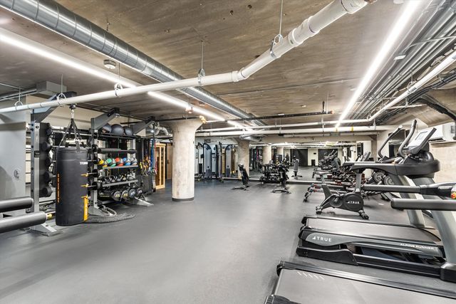 2032 N Clybourn Avenue 301, Chicago, IL 60614