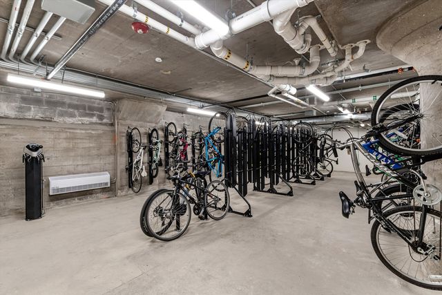 2032 N Clybourn Avenue 301, Chicago, IL 60614